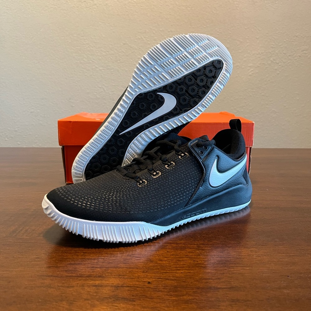 🔥NIB🔥Womens Sz 10.5 Nike Zoom HyperAce 2 Volleyball Training Shoe Black/White